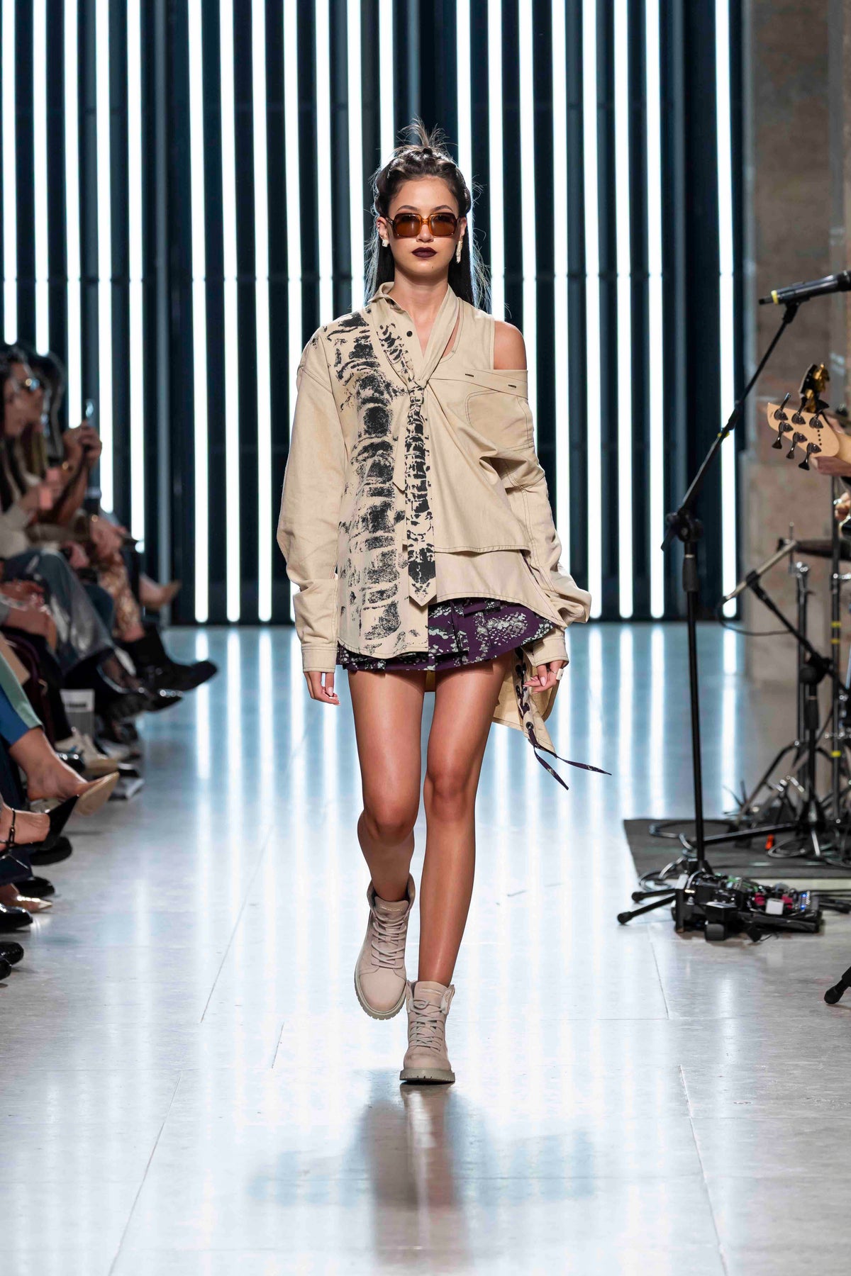 Snake Short Pleated Skirt
