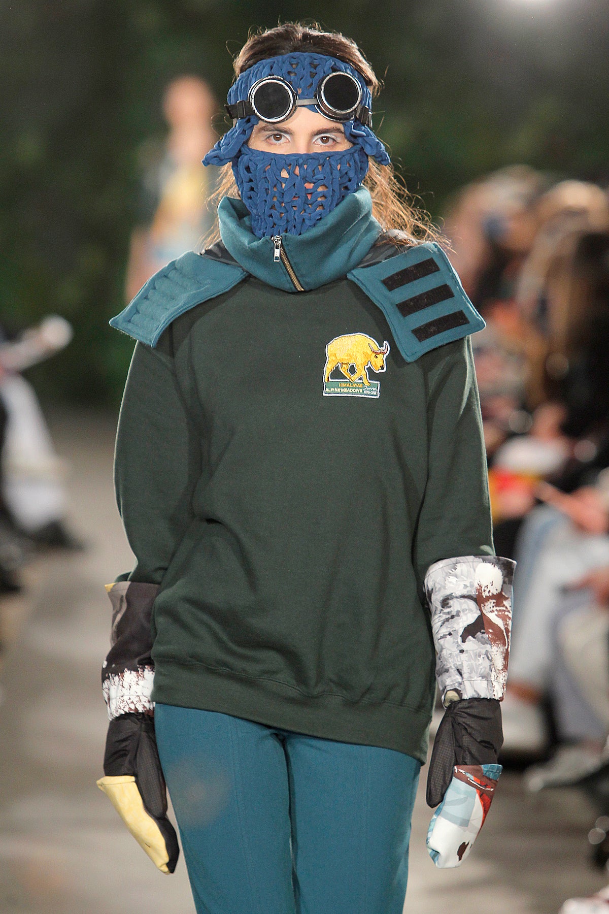 AW20 Third Pole gallery image 6