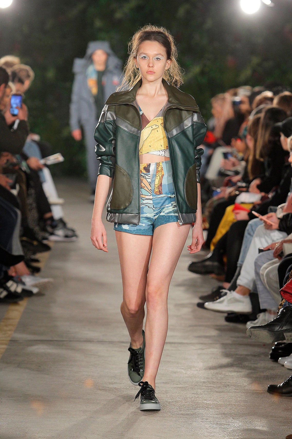AW20 Third Pole gallery image 7
