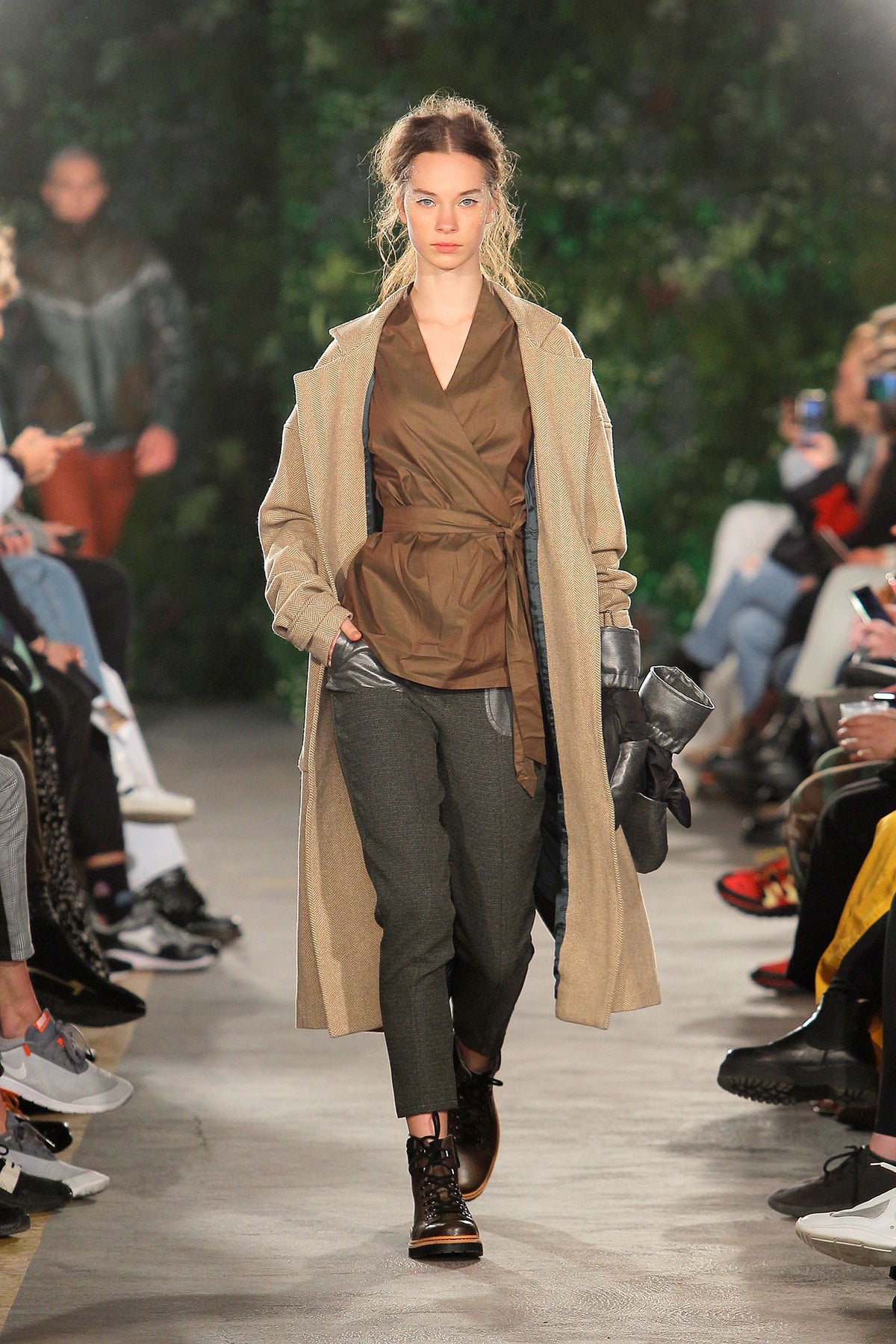 AW20 Third Pole gallery image 19