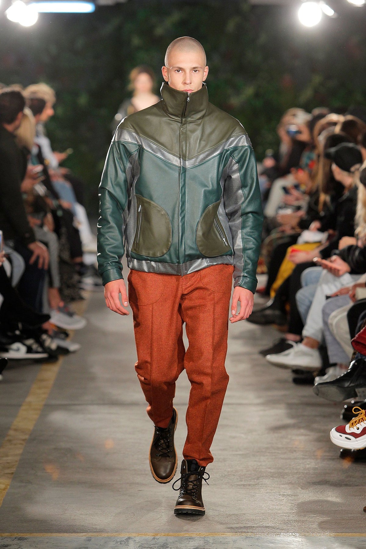 AW20 Third Pole gallery image 20
