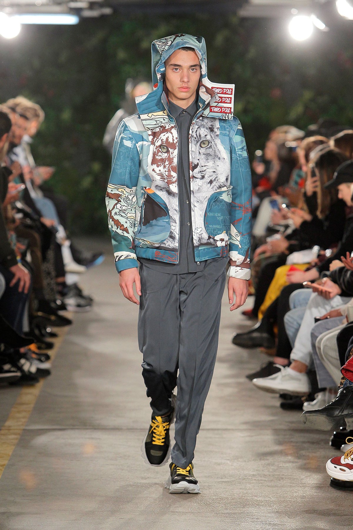 AW20 Third Pole gallery image 22