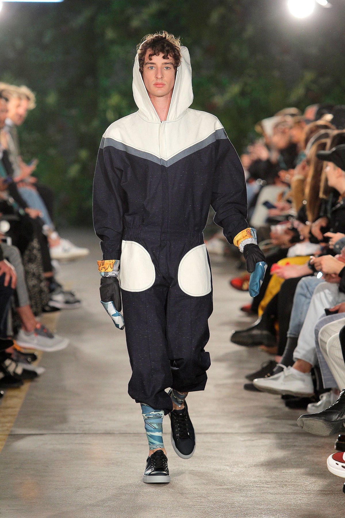AW20 Third Pole gallery image 42