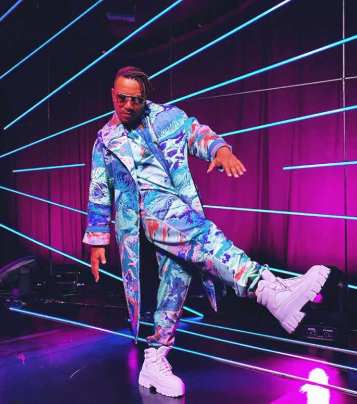 Singer Virgul