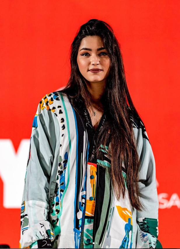 Singer Diana Lima