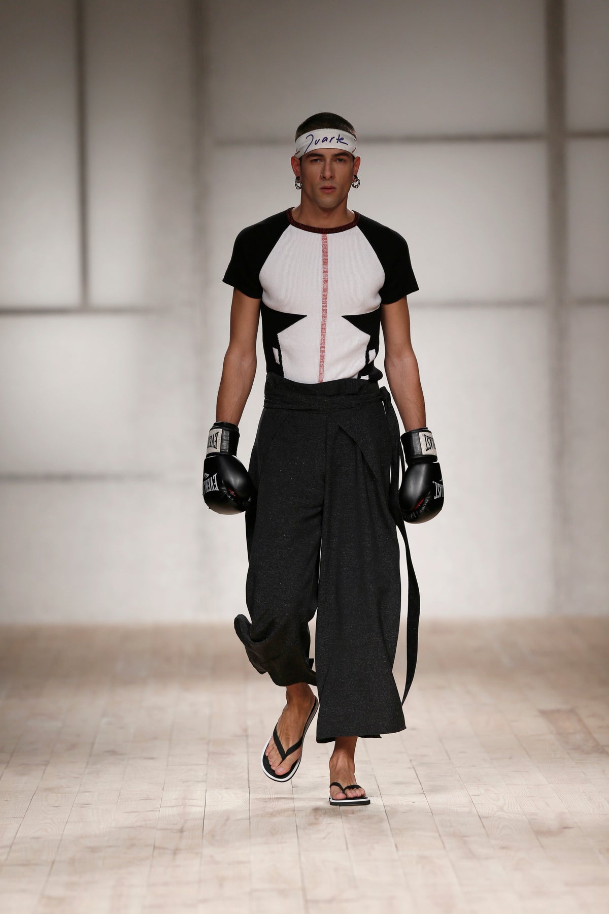 SS17 Knock Out gallery image 1