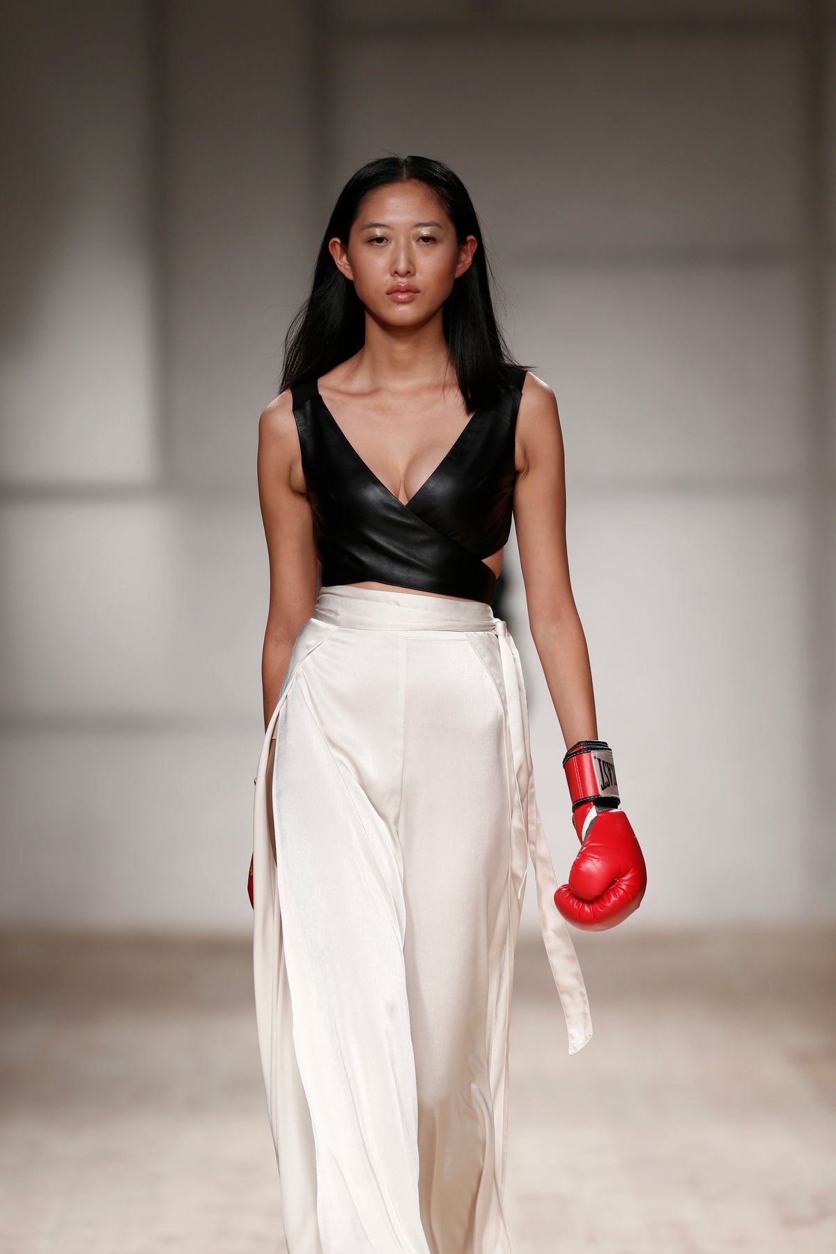 SS17 Knock Out gallery image 10